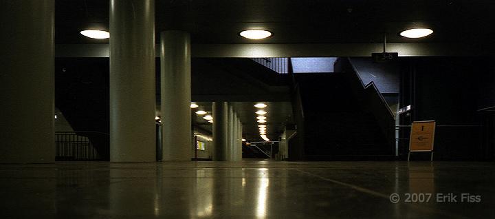 Rostock, neuer Bahnhof - click to continue