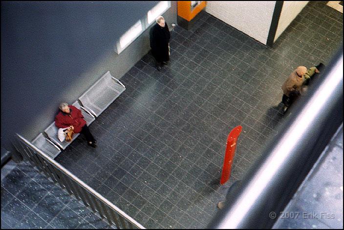 Rostock, neuer Bahnhof - click to continue