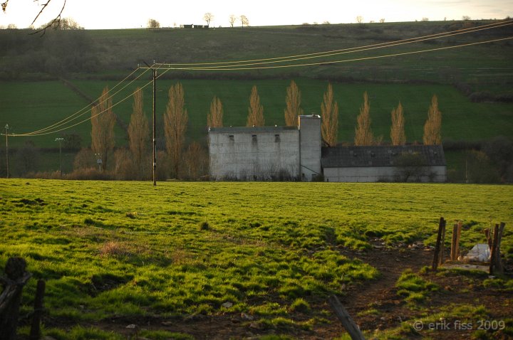 Saint-Seine-l'Abbaye - click to continue