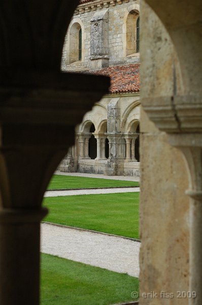 Fontenay - click to continue