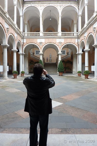 Genova - click to continue