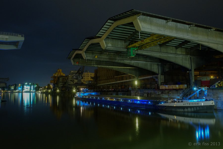 Basel, Hafen - click to continue