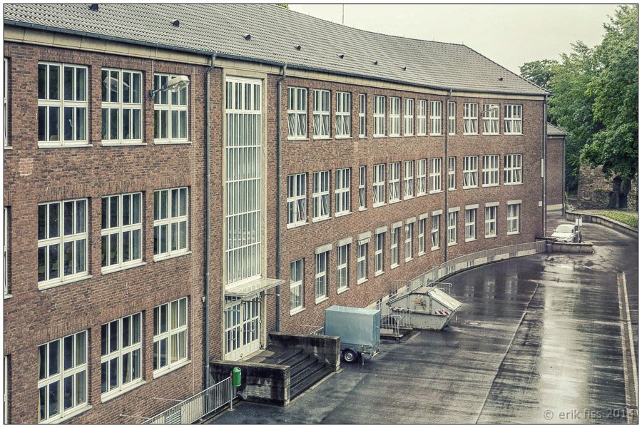Stiftisches Gymnasium - click to continue