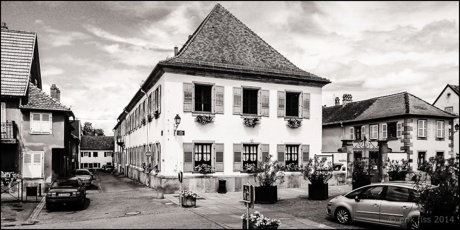 Marmoutier - click to continue