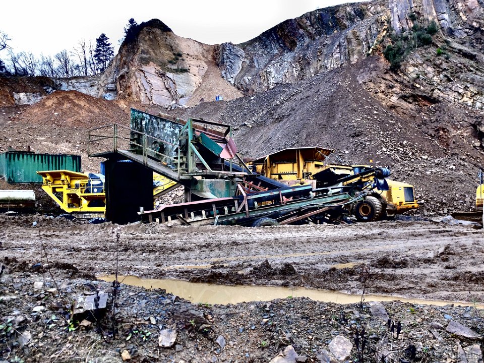 Quarry - click to go back to thumbnails