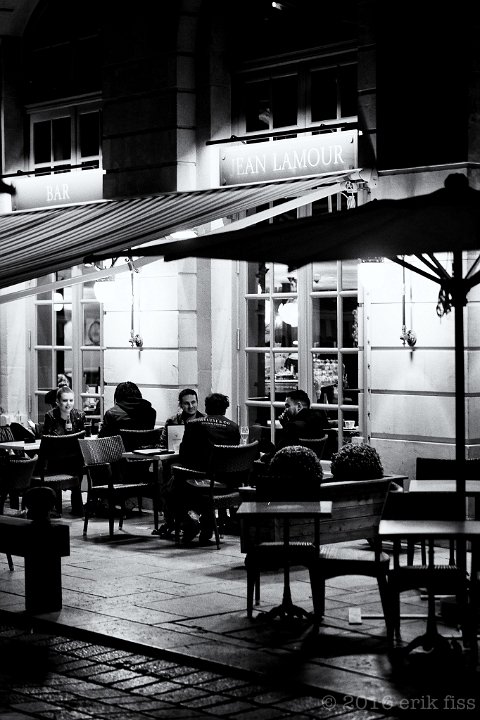 Cafe Jean Lamour I - click to continue