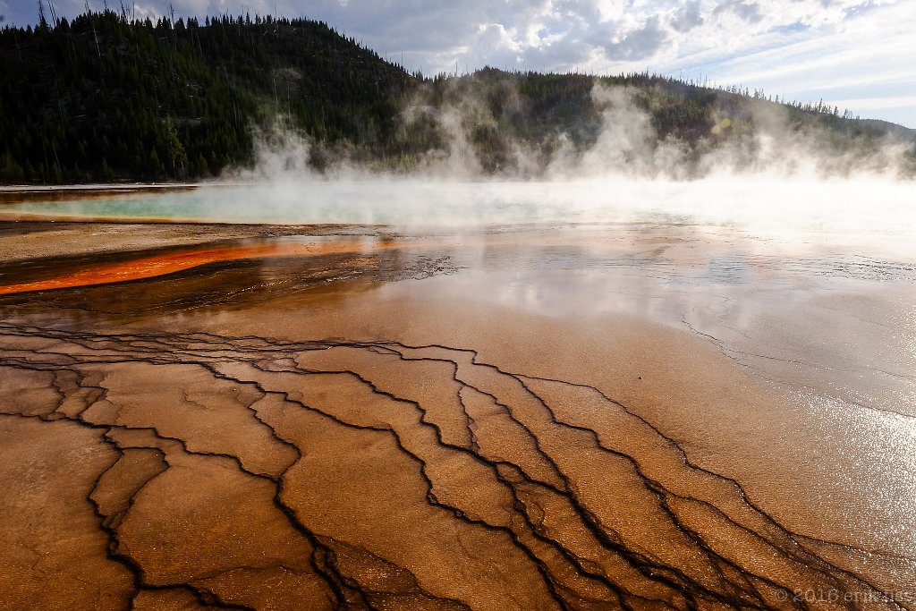 Midway Geyser Basin, Yellowstone NP - click to continue