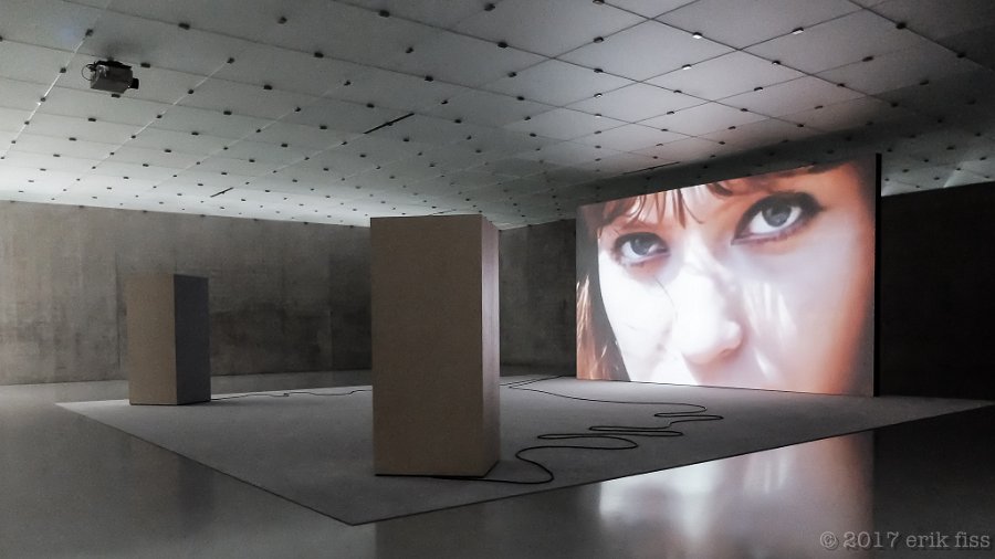 Kunsthaus - click to continue