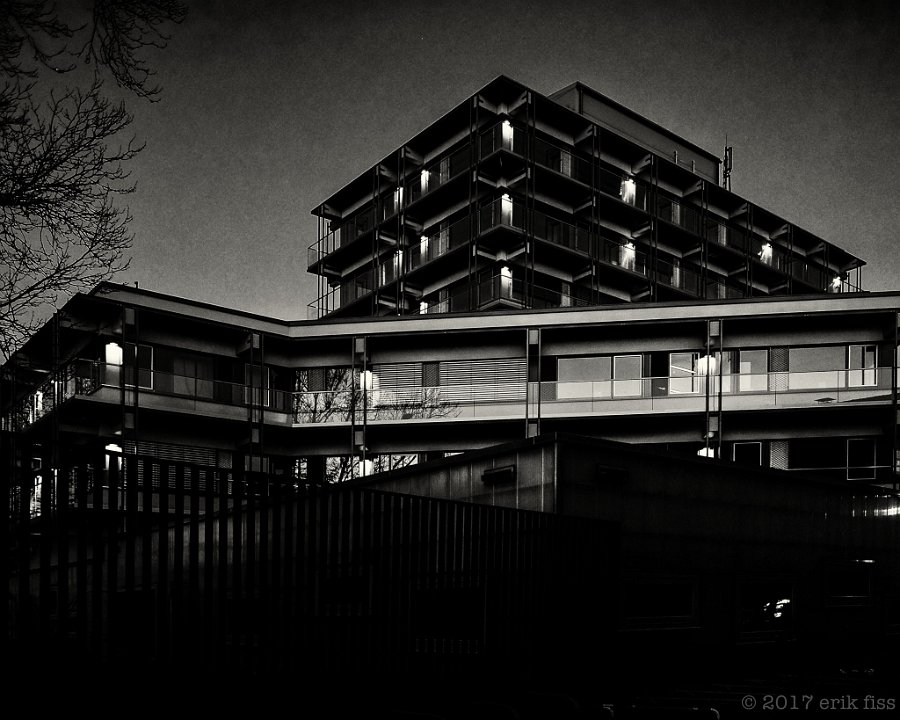 Rathaus - click to continue