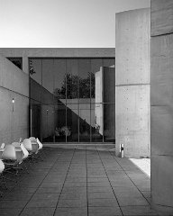20111003n047b-2