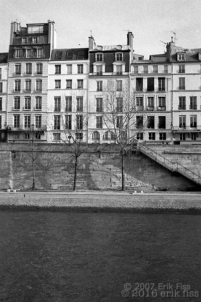 Ile Saint Loius - click to continue