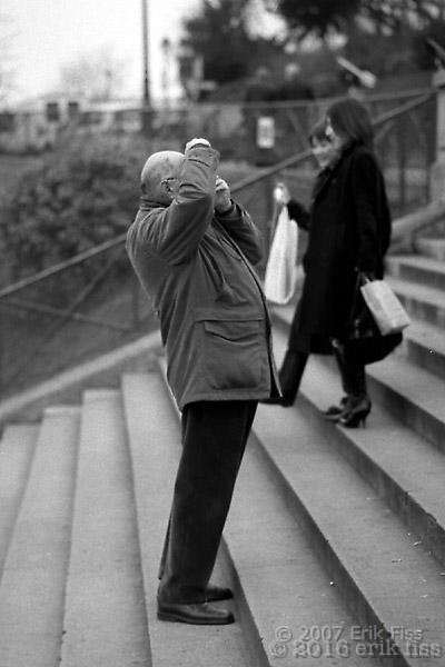 Montmartre 3 - click to continue