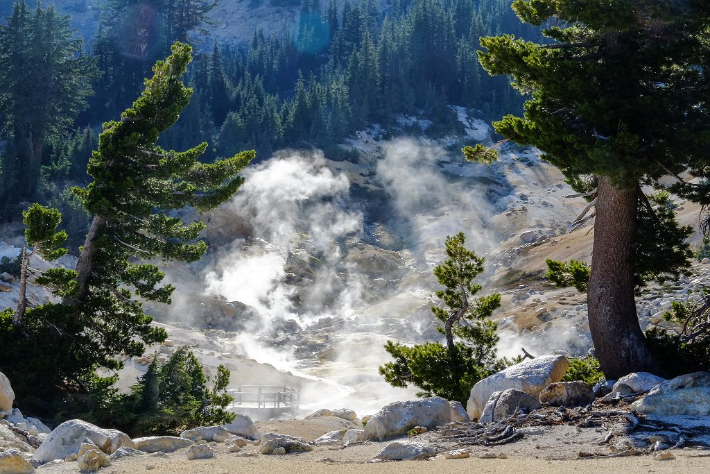 Lassen Volcanic NP, Bumpass Hell - click to continue