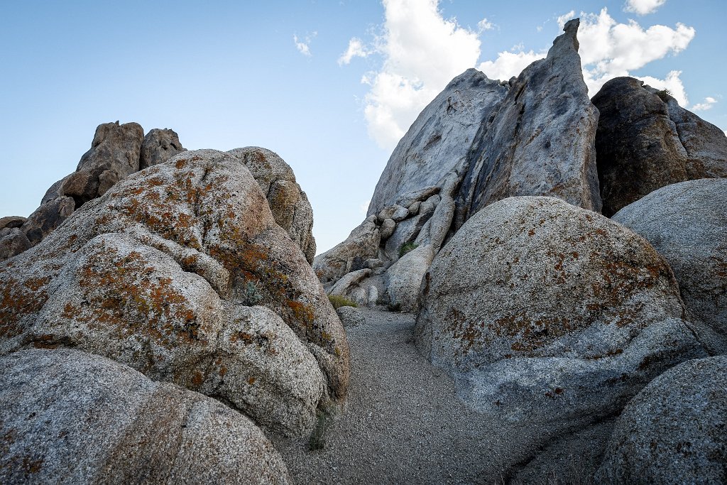 Alabama Hills - click to continue